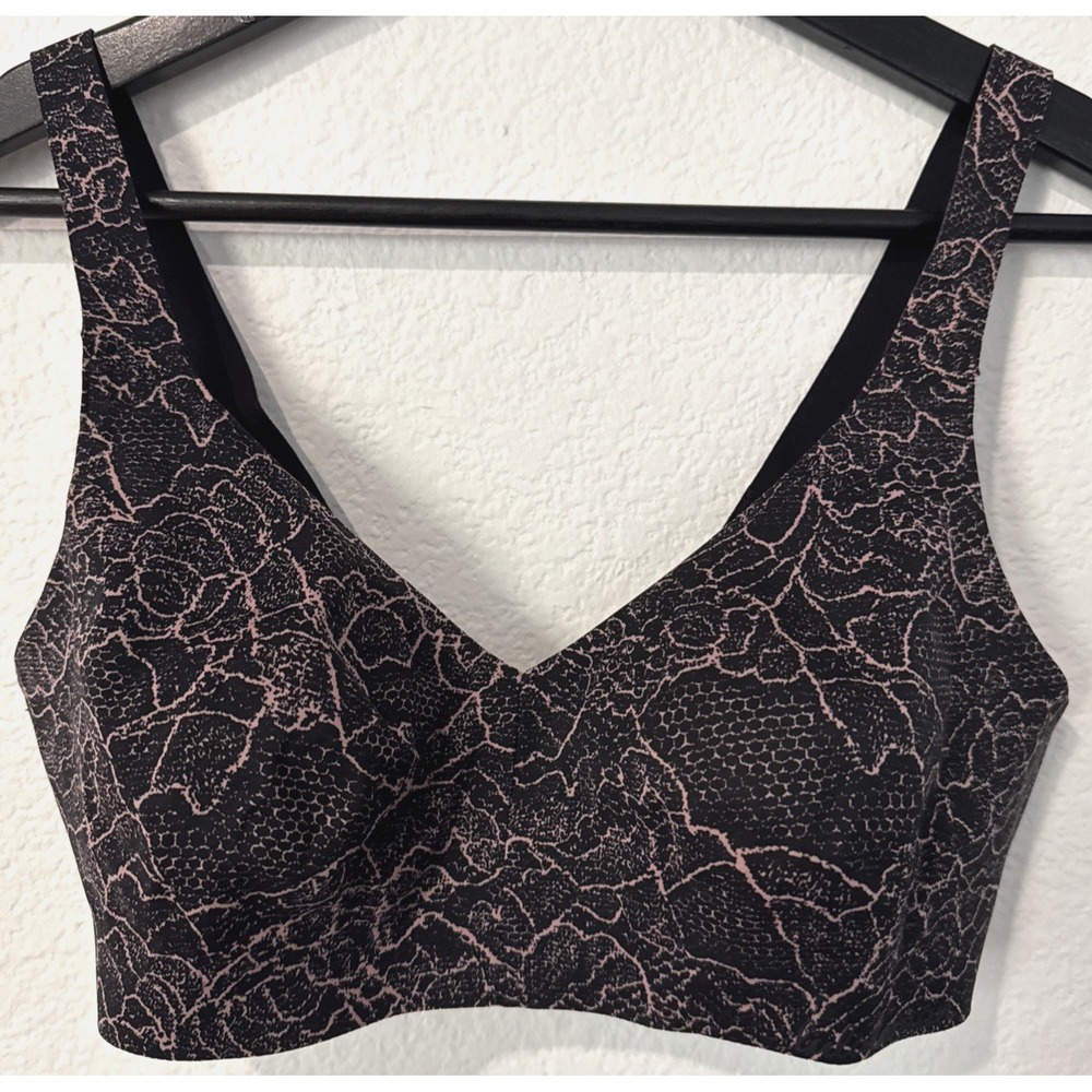 Lululemon Athletica 34C Like Nothing Bra Lacescape Spanish‎ Rose Black Wireless